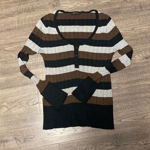 BCBG long sleeve sweater top